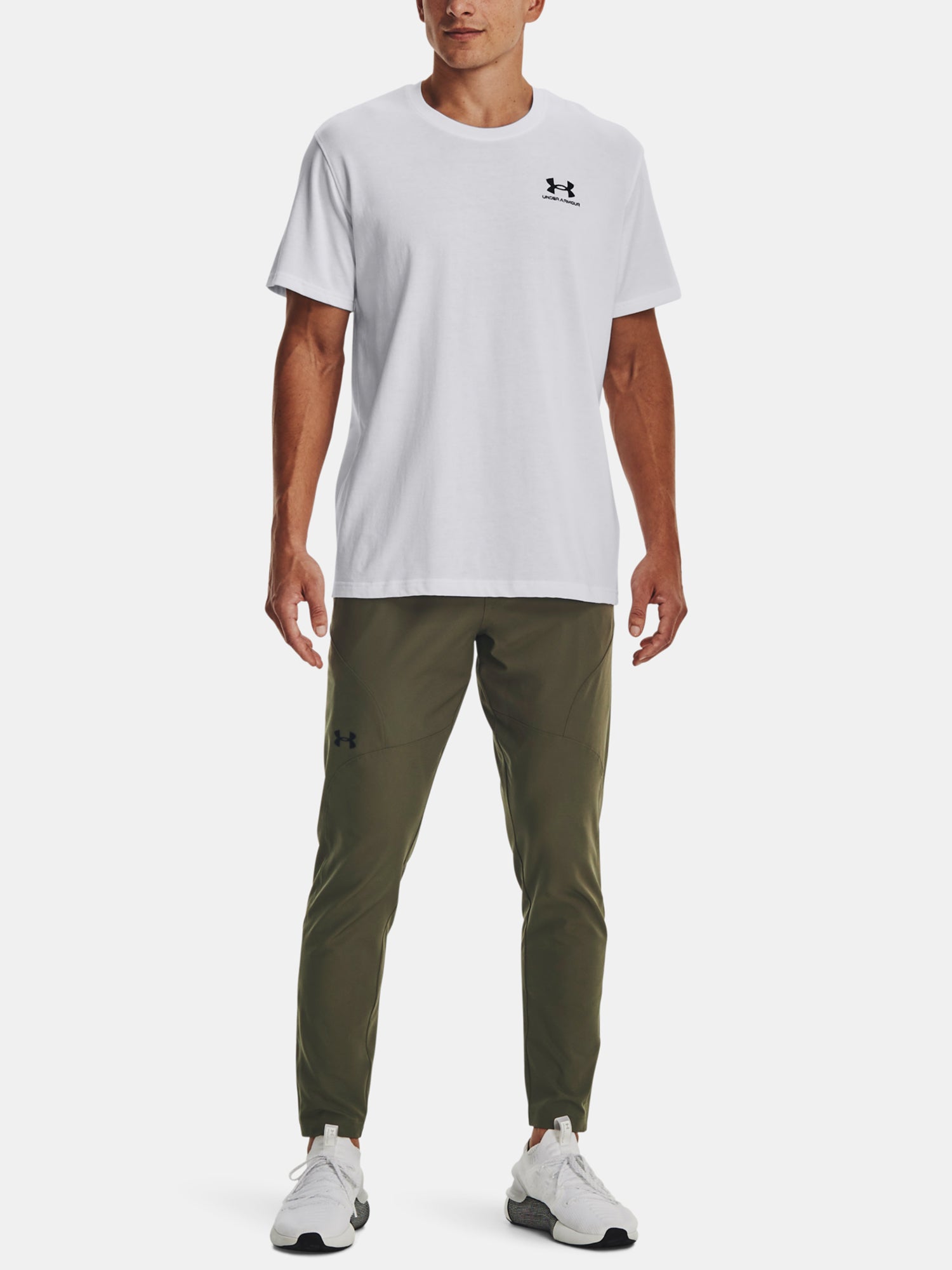 Férfi sportnadrág Under Armour UA UNSTOPPABLE TAPERED PANTS