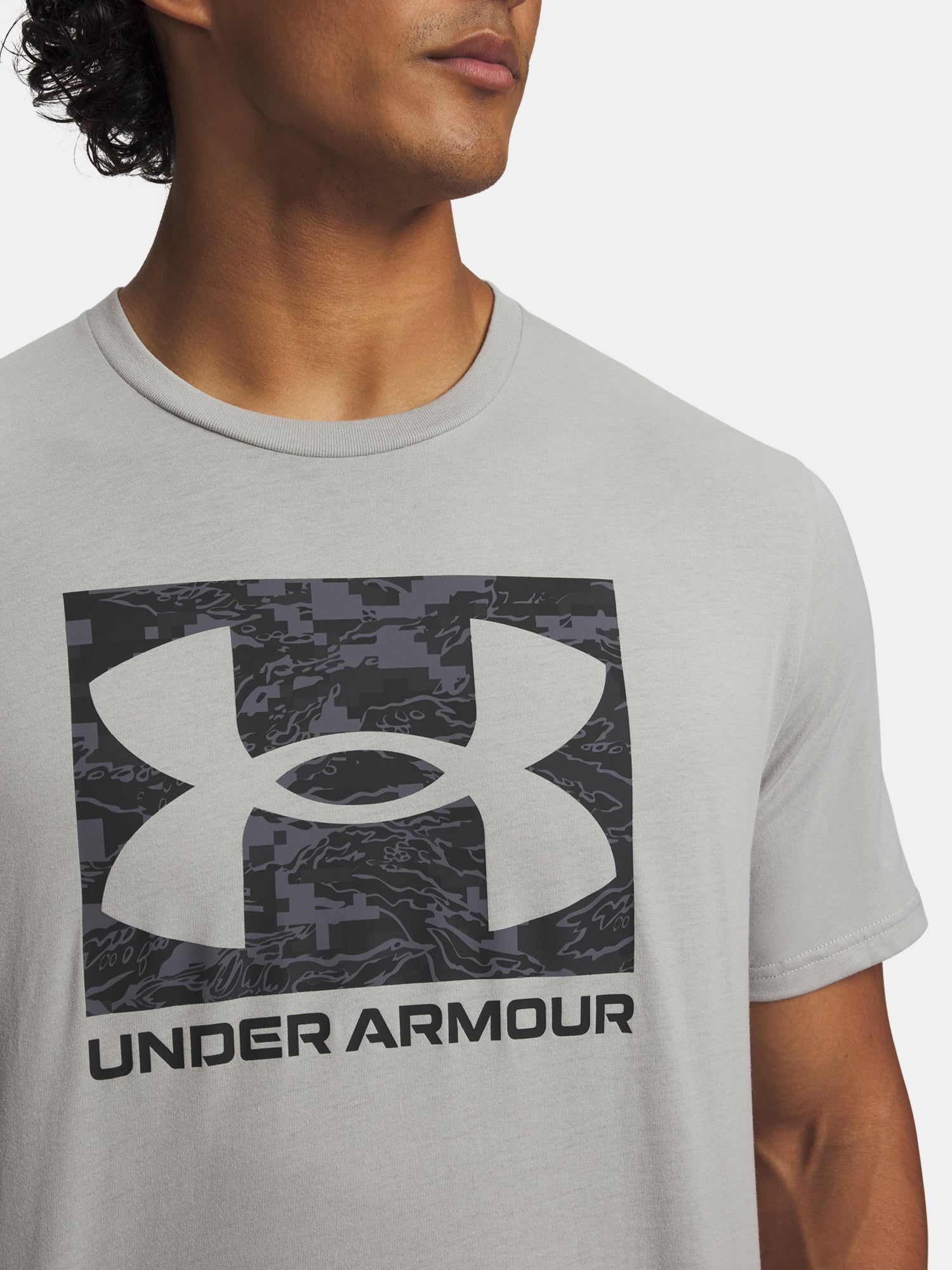 Férfi póló Under Armour UA ABC CAMO BOXED LOGO SS