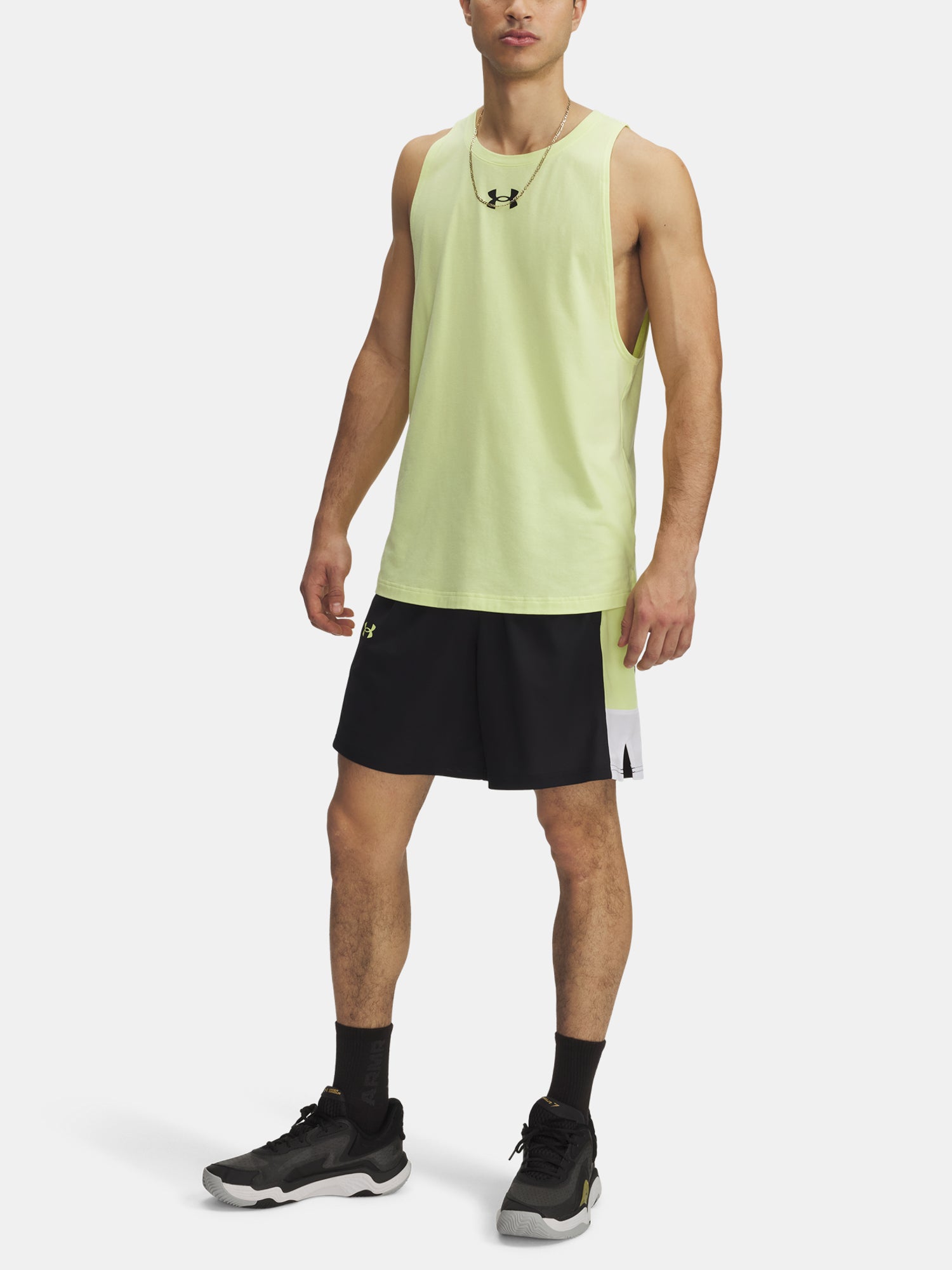 Under Armour Férfi UA Zone 7in Short fekete