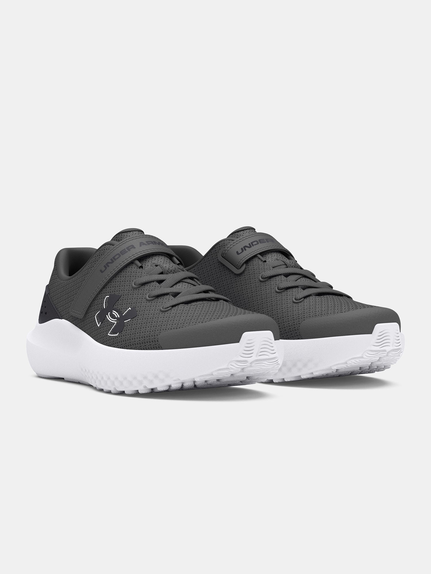 Fiú cipõk Under Armour UA BPS Surge 4 AC