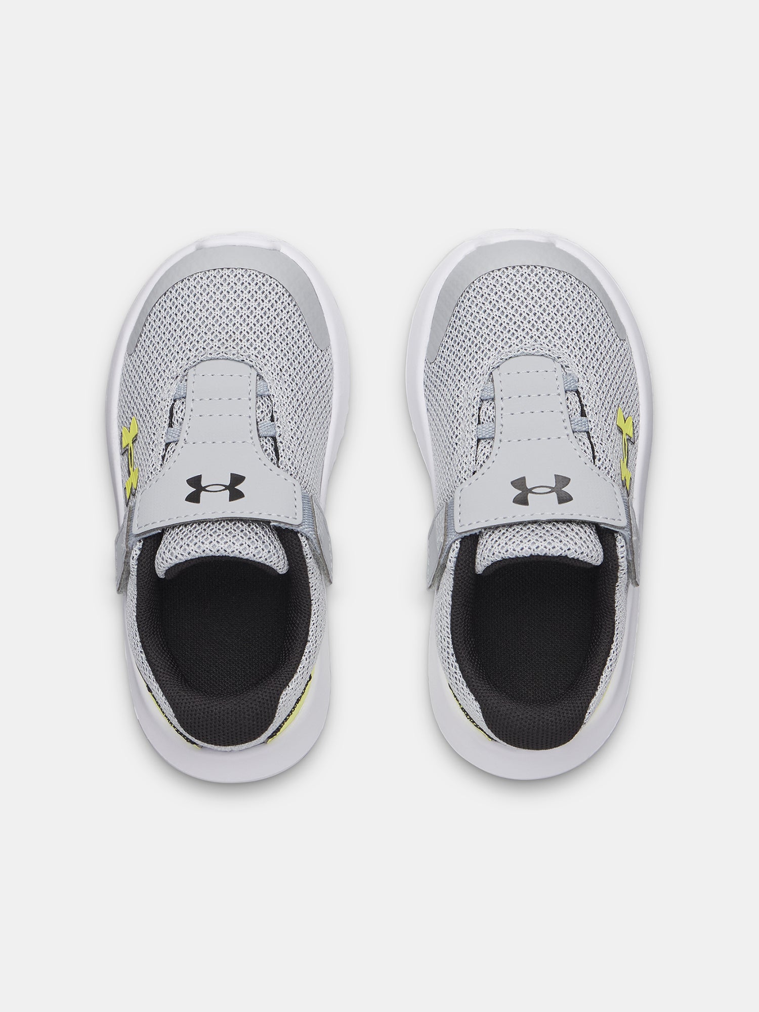 Fiú cipõk Under Armour UA BINF Surge 4 AC