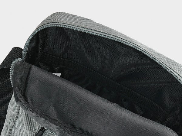 Pouch U059