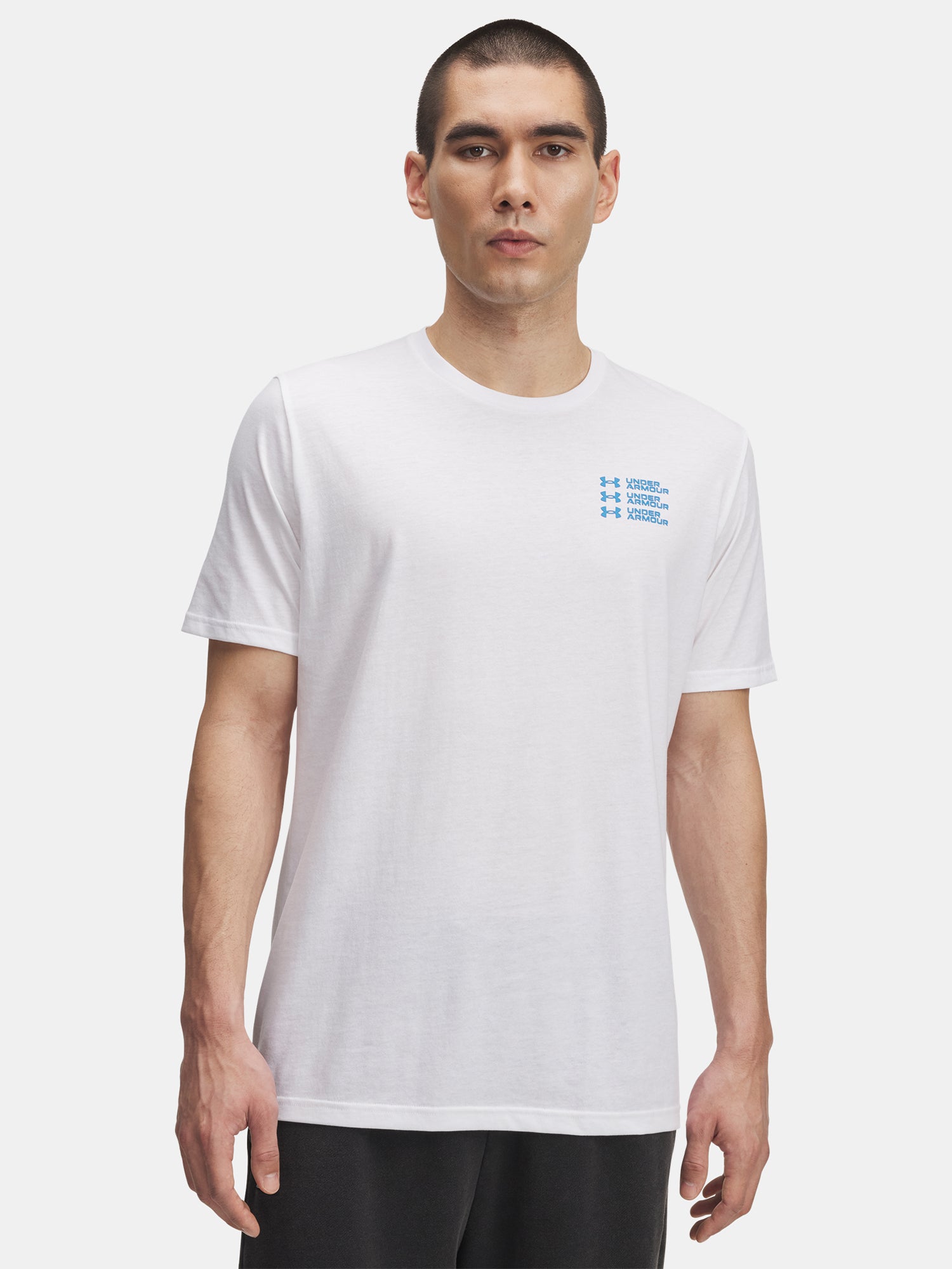 Under Armour Férfi póló UA TRIPLE STACK LC LOGO SS-WHT Póló