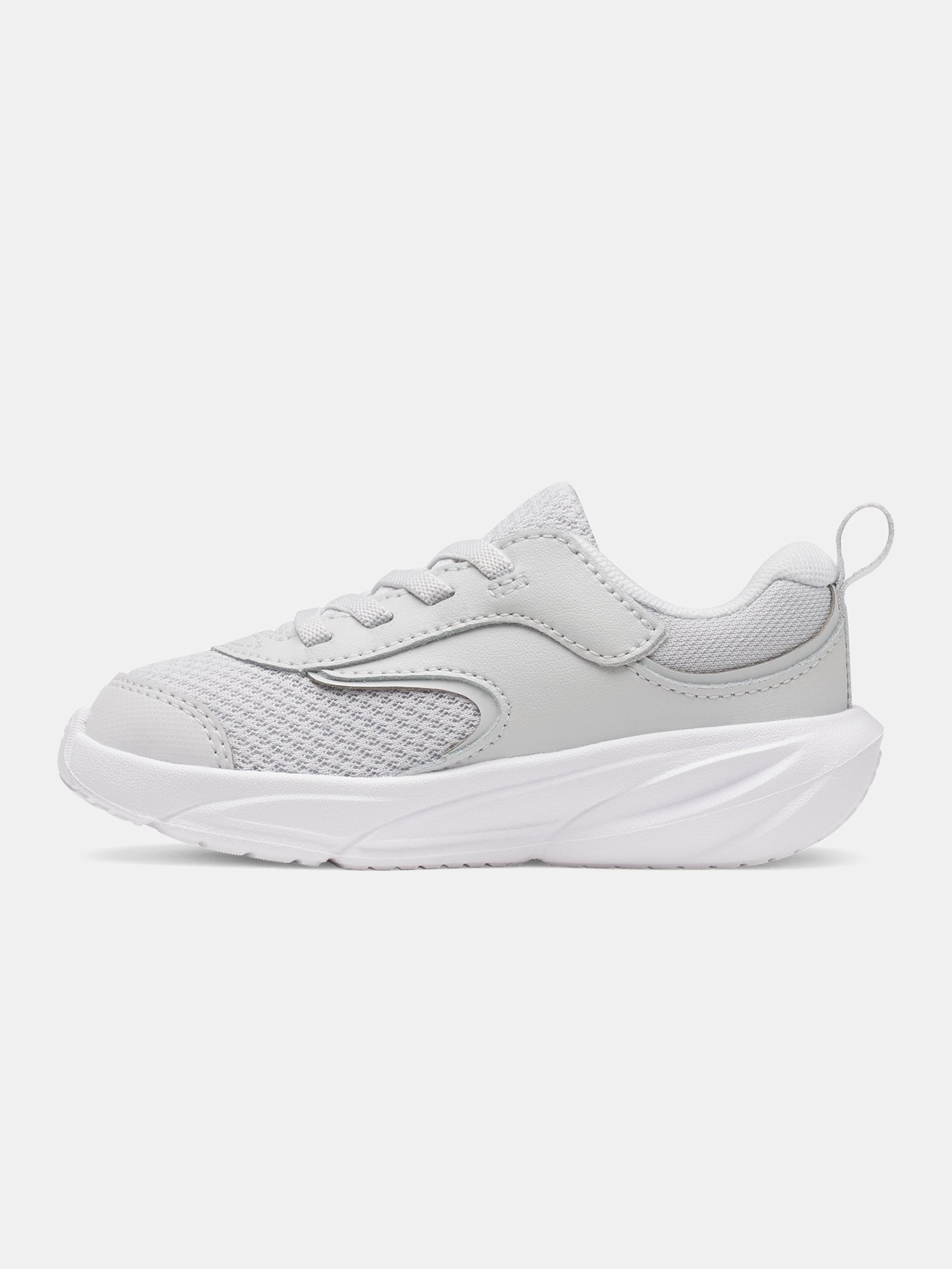 Lány cipõ Under Armour UA GINF Surge 5 AC