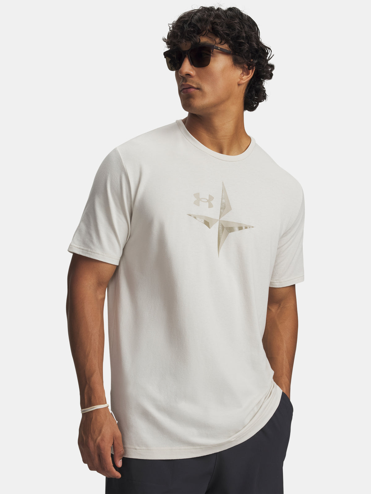 Férfi póló Under Armour UA EXPLOR Graphic SS-WHT