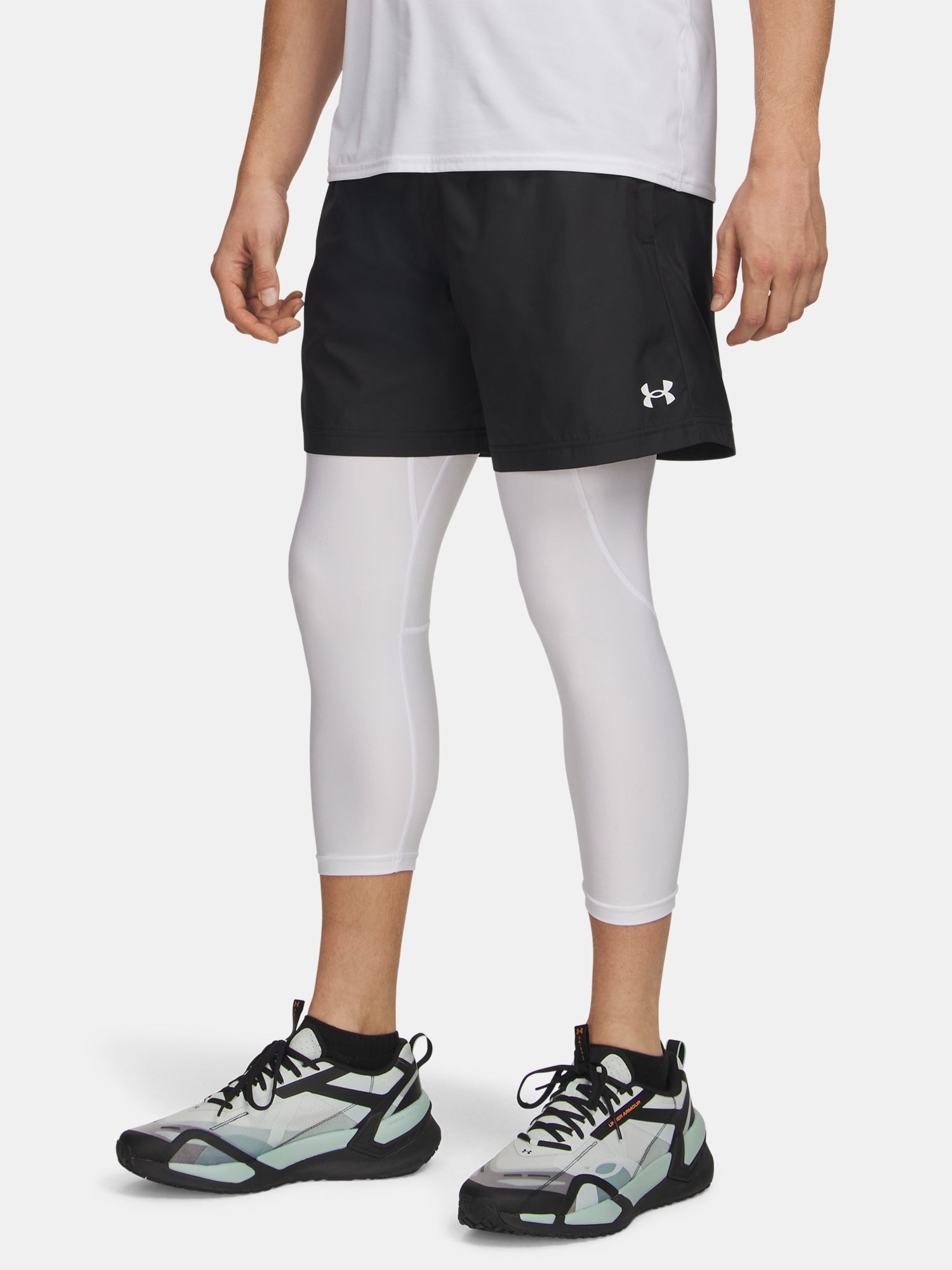 Férfi Under Armour UA Tech Woven 7in Short rövidnadrág