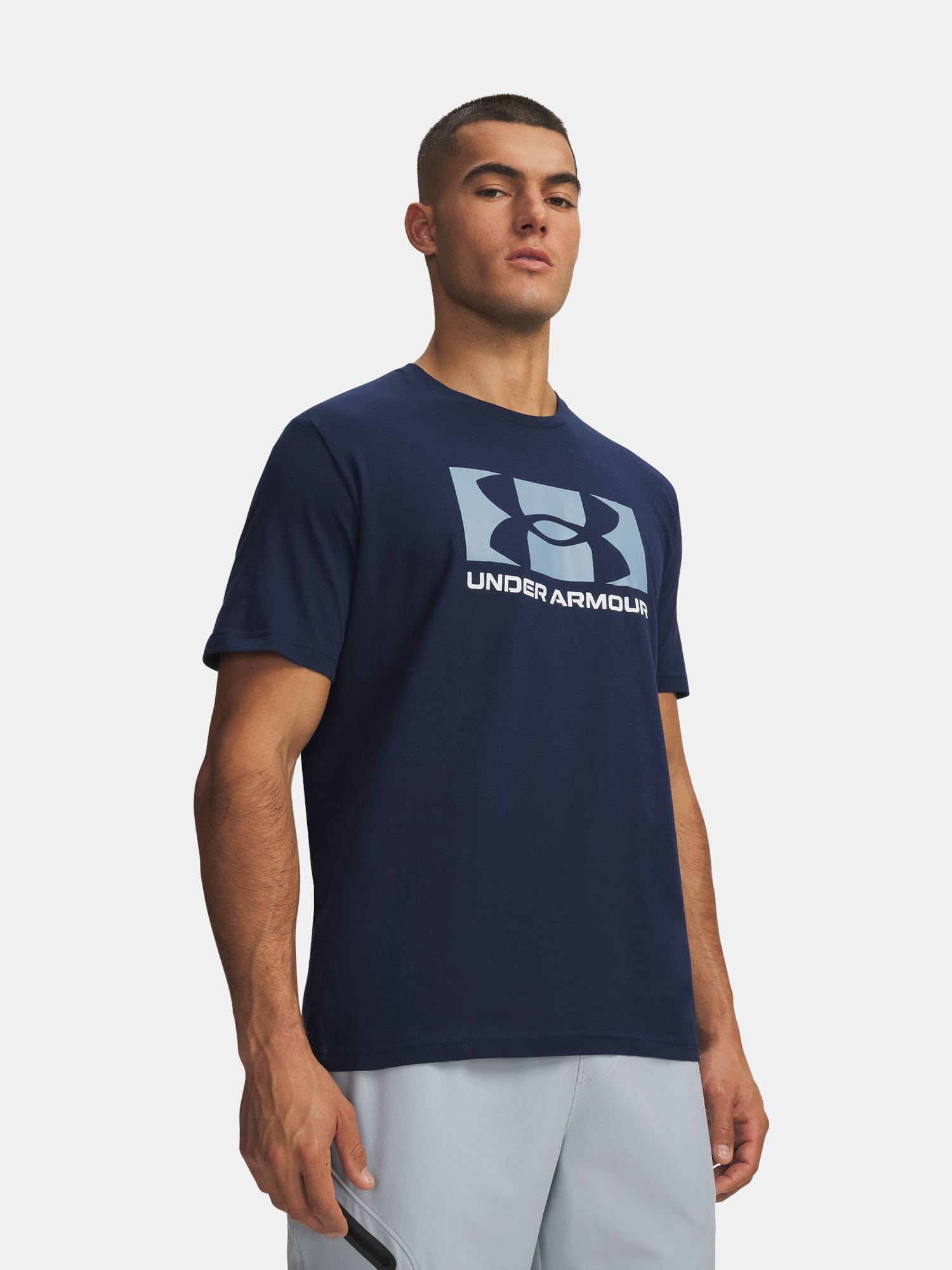 Férfi póló Under Armour UA M CENTER BOXED LOGO SS