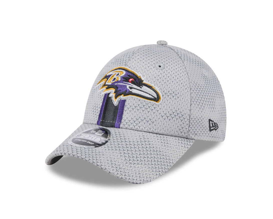 New Era Baltimore Ravens NFL Sideline 2024 Gray 9FORTY Stretch Snap Baseball sapka - Sportmania.hu