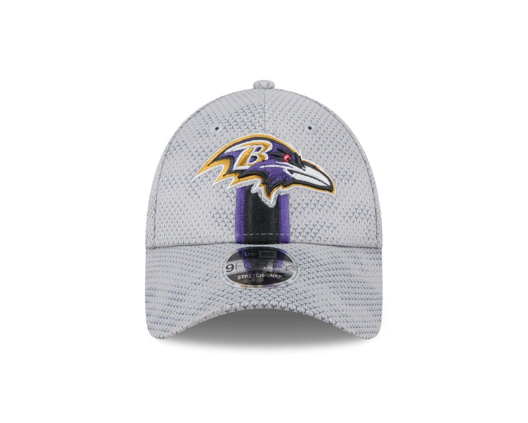 New Era Baltimore Ravens NFL Sideline 2024 Gray 9FORTY Stretch Snap Baseball sapka - Sportmania.hu