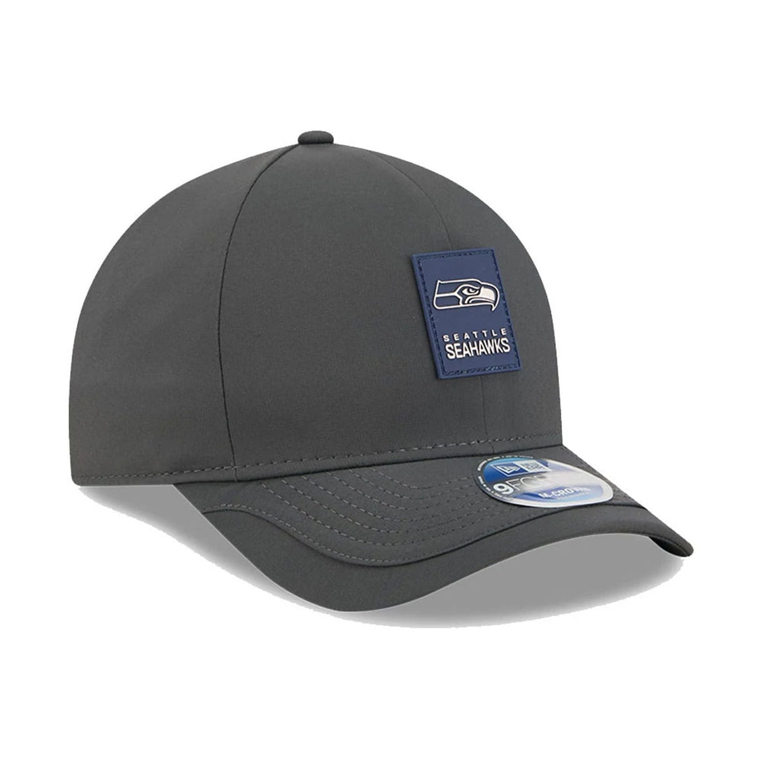 Seattle Seahawks NFL Sideline 2025 Charcoal 9FORTY M-Crown Adjustable Cap - baseball sapka