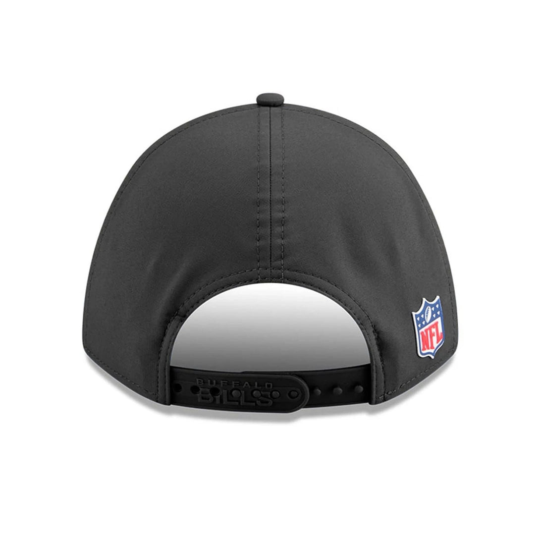 Buffalo Bills NFL Sideline 2025 Charcoal 9FORTY M-Crown Adjustable Cap - baseball sapka