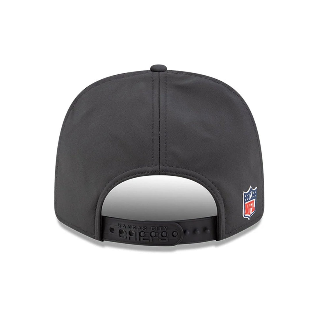 Kansas City Chiefs NFL Sideline 2025 Charcoal 9SEVENTY Stretch Snap Adjustable Cap - baseball sapka