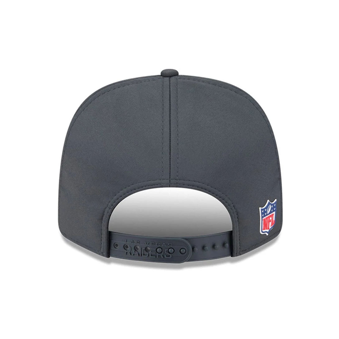 Las Vegas Raiders NFL Sideline 2025 Charcoal 9SEVENTY Stretch Snap Adjustable Cap - baseball sapka