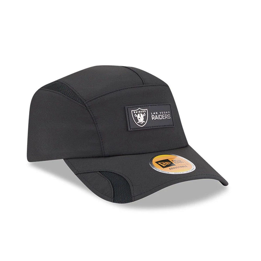 Las Vegas Raiders NFL Sideline 2025 Black Runner Adjustable Cap - baseball sapka