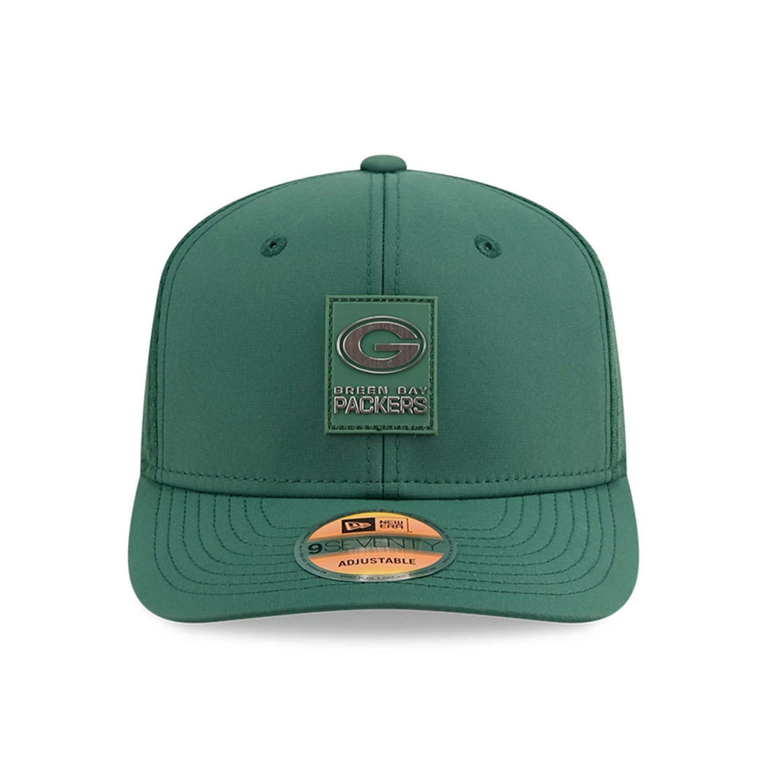 Green Bay Packers NFL Sideline 2025 Dark Green 9SEVENTY Trucker Stretch Snap Adjustable Cap - baseball sapka