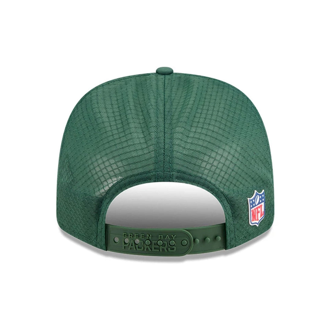 Green Bay Packers NFL Sideline 2025 Dark Green 9SEVENTY Trucker Stretch Snap Adjustable Cap - baseball sapka