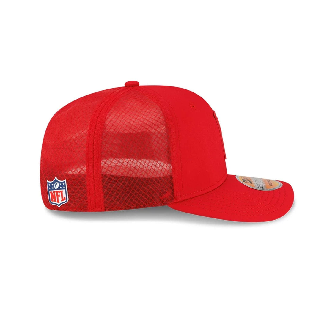 Kansas City Chiefs NFL Sideline 2025 Red 9SEVENTY Trucker Stretch Snap Adjustable Cap - baseball sapka