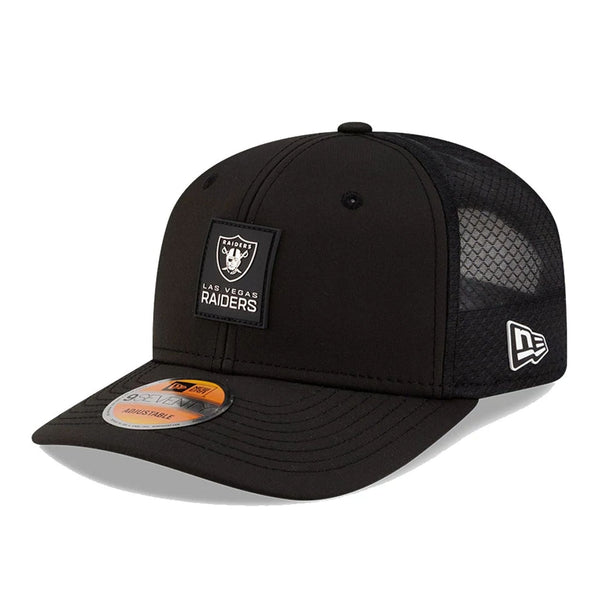 Las Vegas Raiders NFL Sideline 2025 Black 9SEVENTY Trucker Stretch Snap Adjustable Cap - baseball sapka