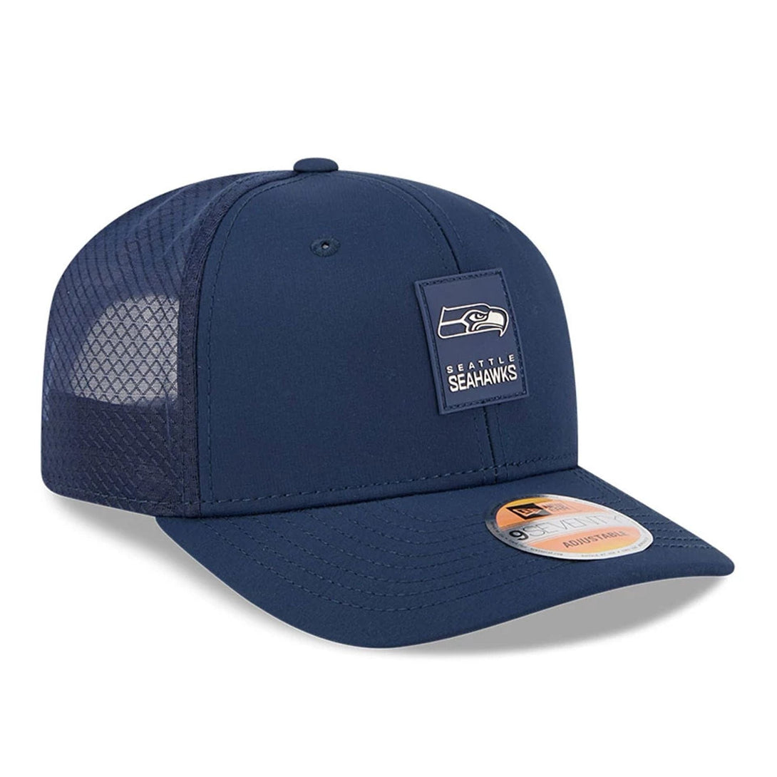 Seattle Seahawks NFL Sideline 2025 Dark Blue 9SEVENTY Trucker Stretch Snap Adjustable Cap - baseball sapka