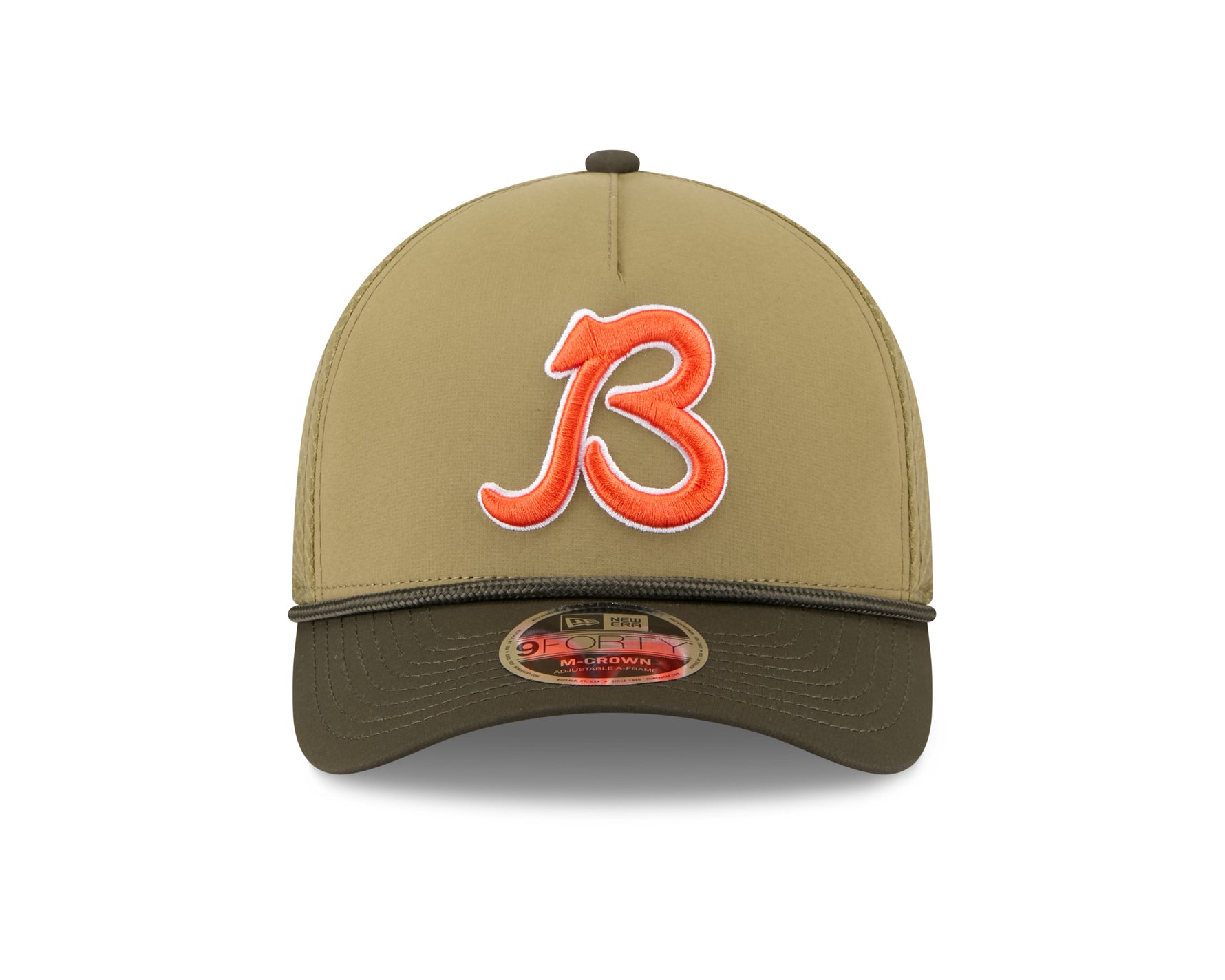 New Era Men's Green Chicago Bears B 2025 Salute to Service 9FORTY A-Frame M-Crown - baseball sapka