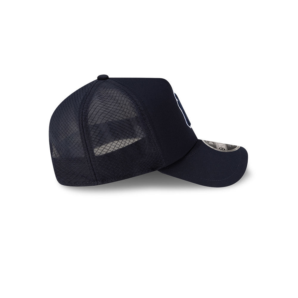 New York Yankees MLB Batting Practice 2026 Navy 9FORTY Apex trucker sapka