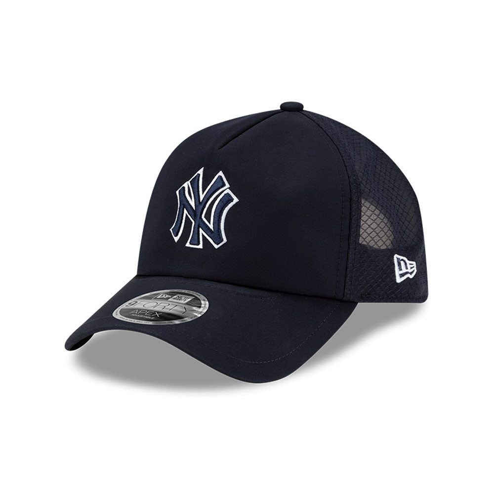 New York Yankees MLB Batting Practice 2026 Navy 9FORTY Apex trucker sapka