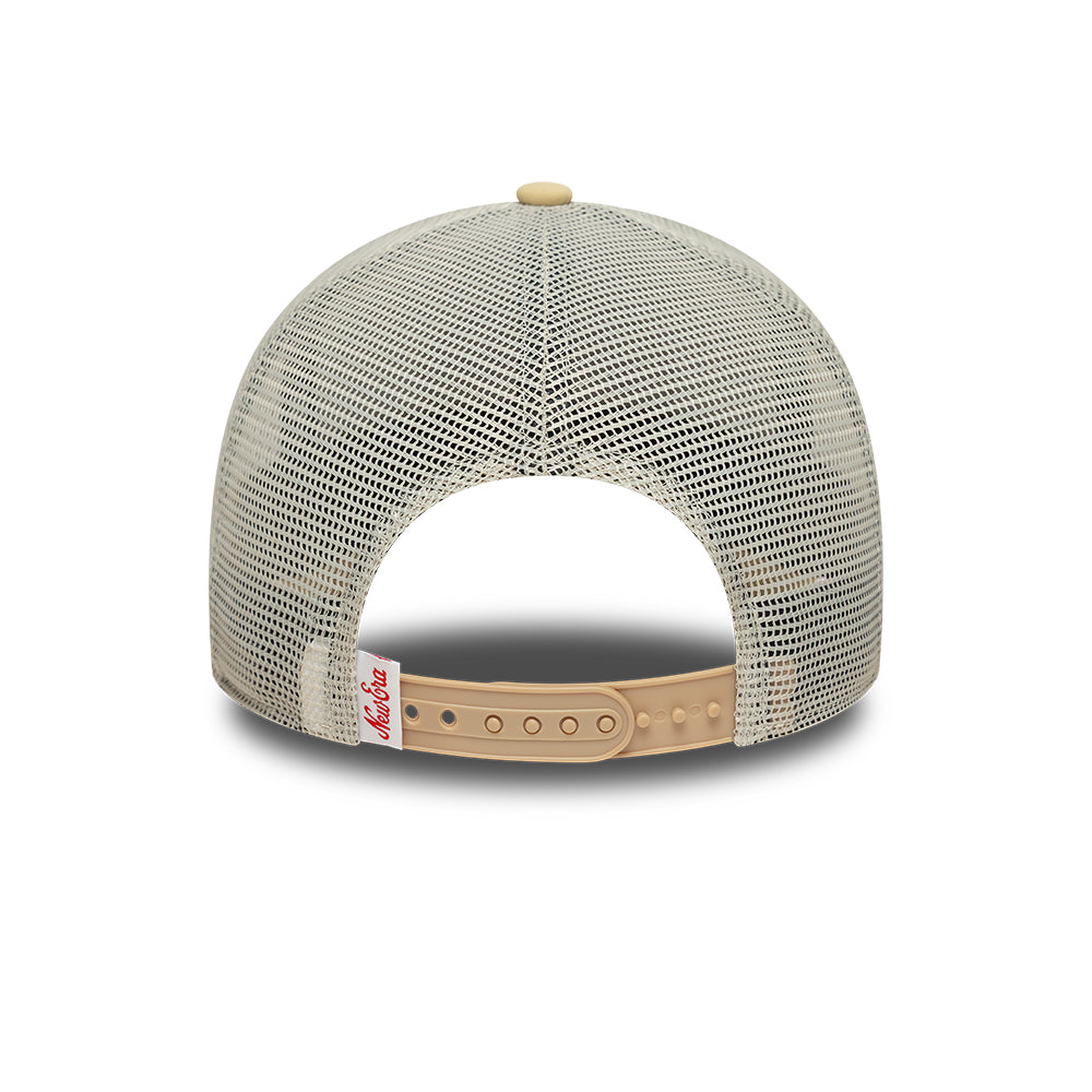 New Era Oval Foam Patch Trucker sapka