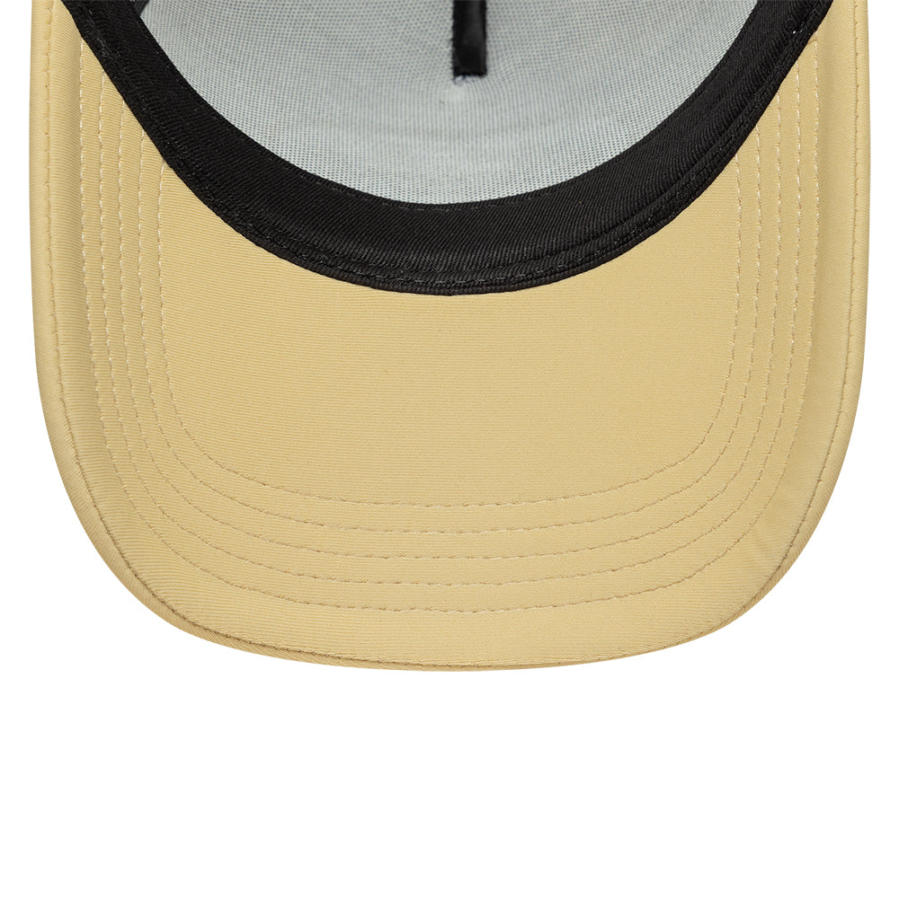 New Era Oval Foam Patch Trucker sapka