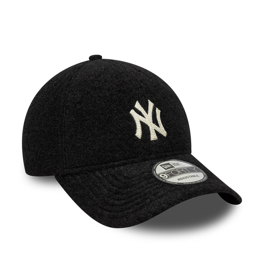 New Era New York Yankees MLB Chainstitch Winter Borg Black 9FORTY baseball sapka