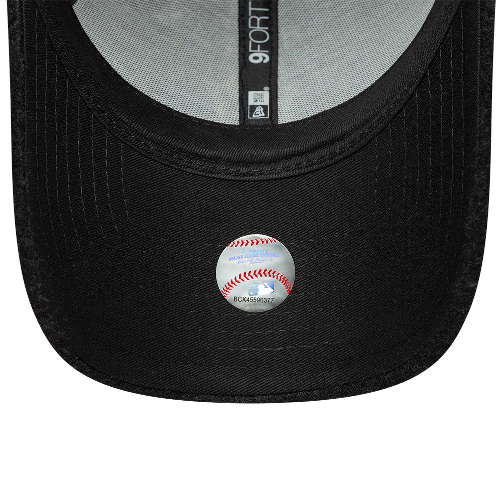 New Era New York Yankees MLB Chainstitch Winter Borg Black 9FORTY baseball sapka