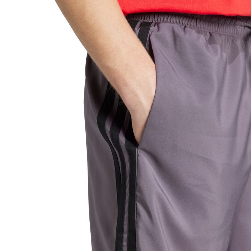 adidas Essentials 3-Stripes Chelsea Shorts M férfi rövidnadrág JW1902