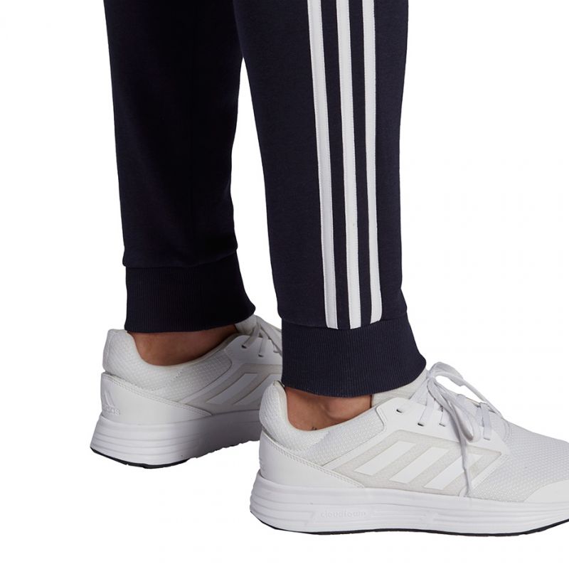 Adidas Essentials Fleece Tapered Cuff 3-Band férfi Nadrág GK8823
