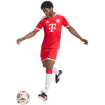 Adidas FC Bayern 26/27 Home Jersey piros férfi póló