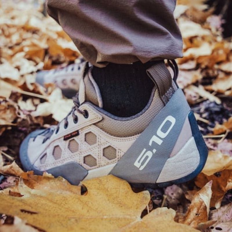 Adidas JR3876_590 Sports Grey szürke cipő 688207