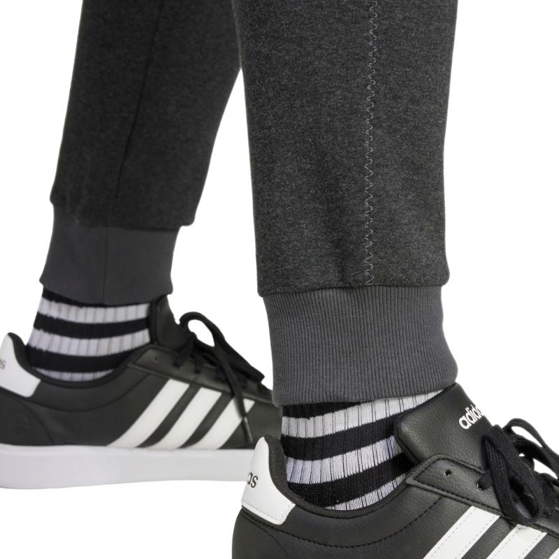 adidas Men's Seasonal Essentials Mélange Gray Kiegészítő férfi Nadrág IW6357