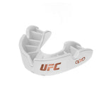 adidas OPRO UFC Bronze GEN2 Mouthguard 1234_stm_white-White Védőfelszerelés 1234_stm_white-Biały