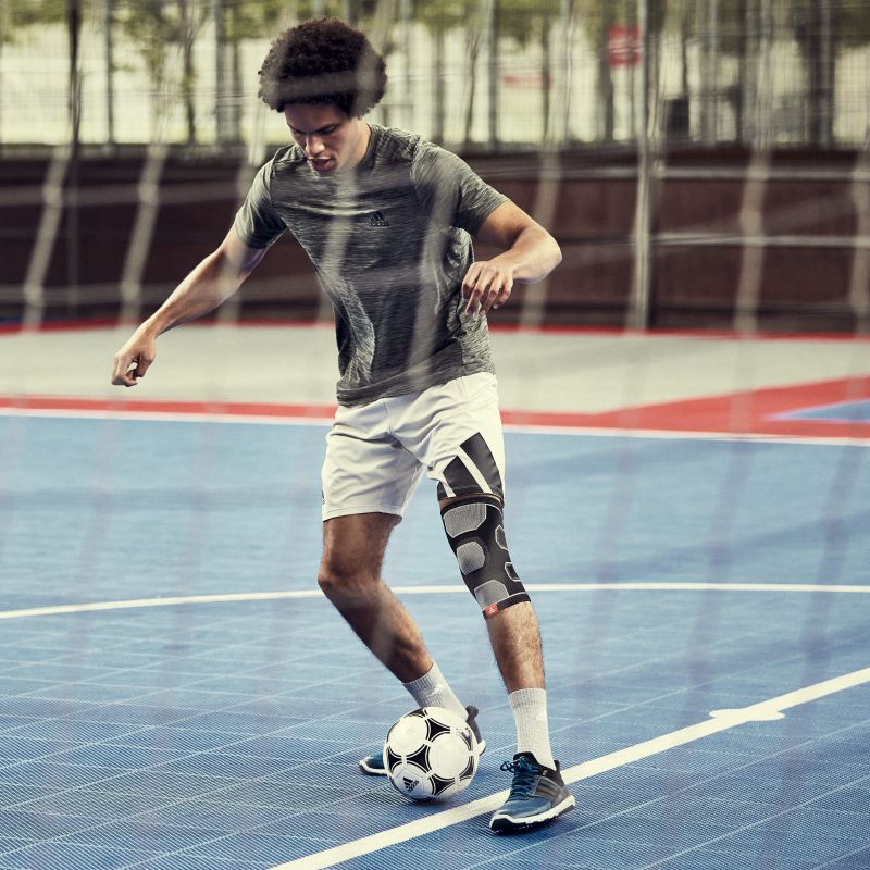 Adidas S ADSU-12521BK knee stabilizing band Kiegészítők - Sportmania.hu