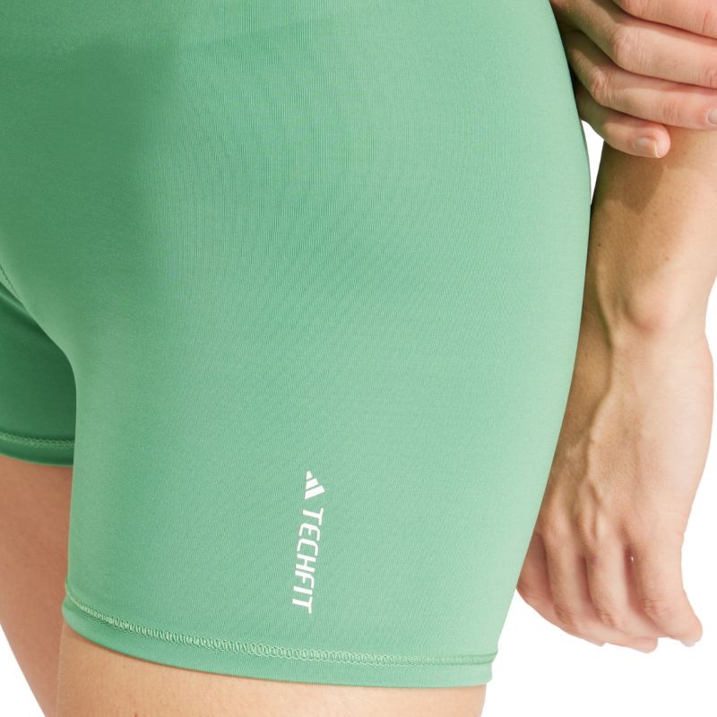 adidas Techfit W shorts IU1853 Ruházat - Sportmania.hu