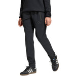 adidas Tiro 26 Travel Woven Kids JM5556 fekete gyerek nadrág