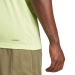 adidas Trail Essentials Seasonal Training Graphic T-shirt M férfi Póló IJ9602