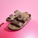 Birkenstock Arizona Soft Footbed Oiled Leather Tabacco Brown Narrow Women's/Men's Slides (0552813) Papucs - Sportmania.hu