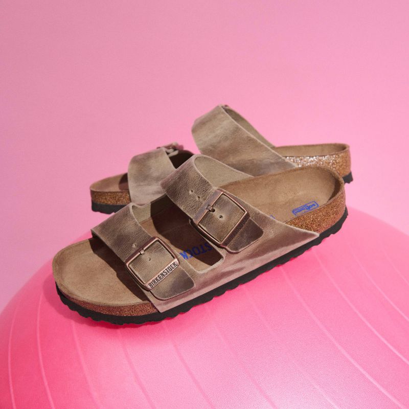 Birkenstock Arizona Soft Footbed Oiled Leather Tabacco Brown Narrow Women's/Men's Slides (0552813) Papucs - Sportmania.hu