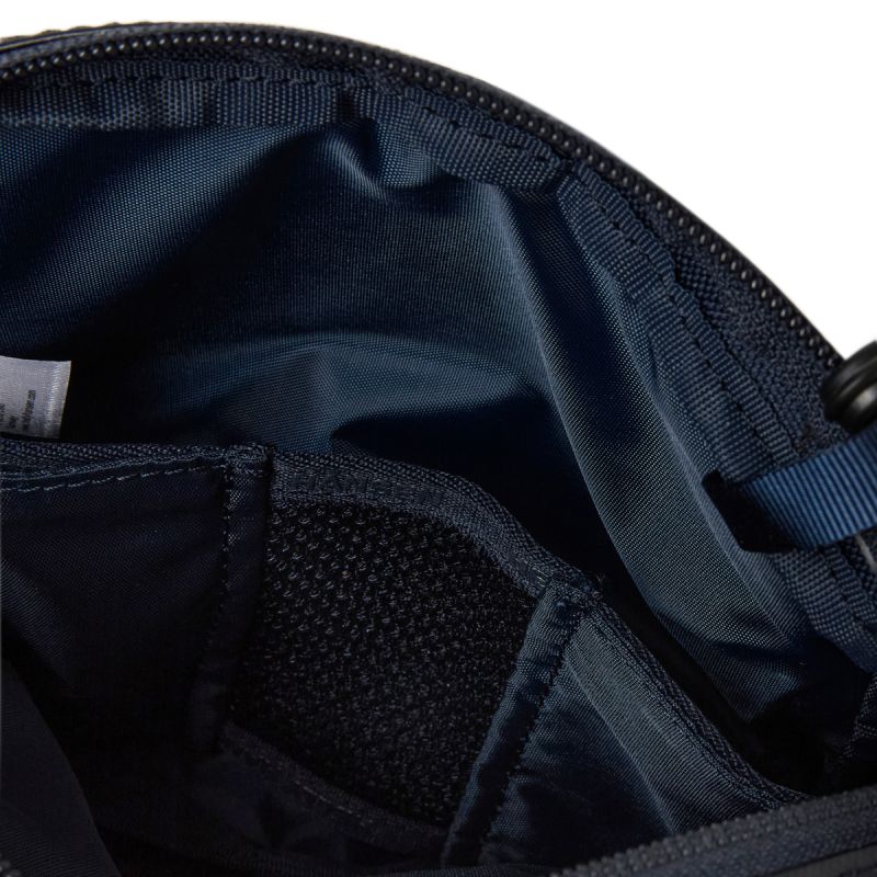 Helly Hansen GUIDE SHOULDER 67662 fekete táska 67662597