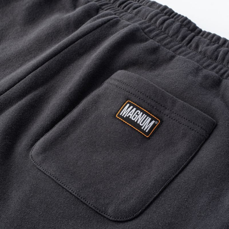 Magnum Ukari III Shorts grafit férfi rövidnadrág