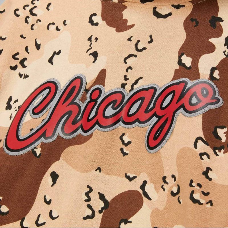 Mitchell & Ness NBA Chicago Bulls Camo Reflective Hoodie férfi kapucnis pulóver FPHD1114-CBUYYPPPCAMO