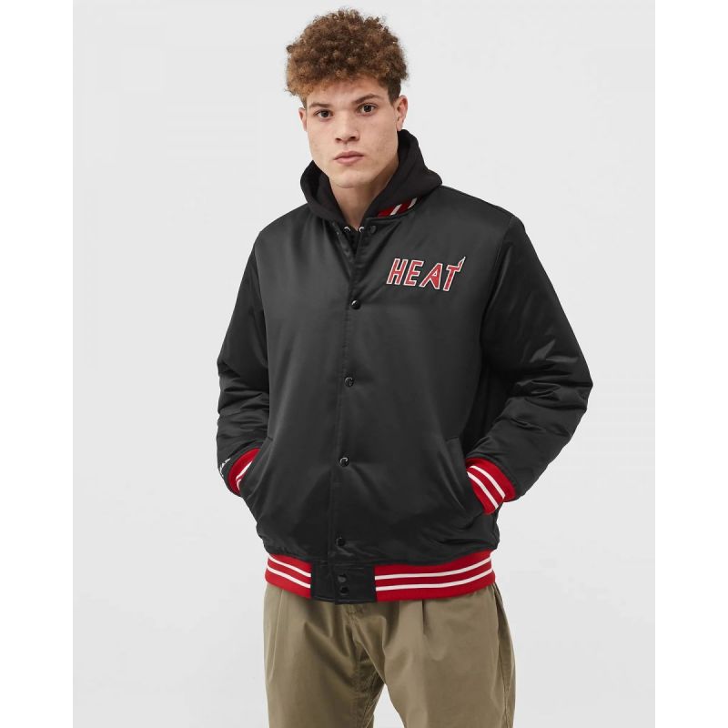 Mitchell & Ness NBA Heavyweight Satin Jacket Miami Heat M OJBF3413-MHEYYPPPBLCK - Sportmania.hu