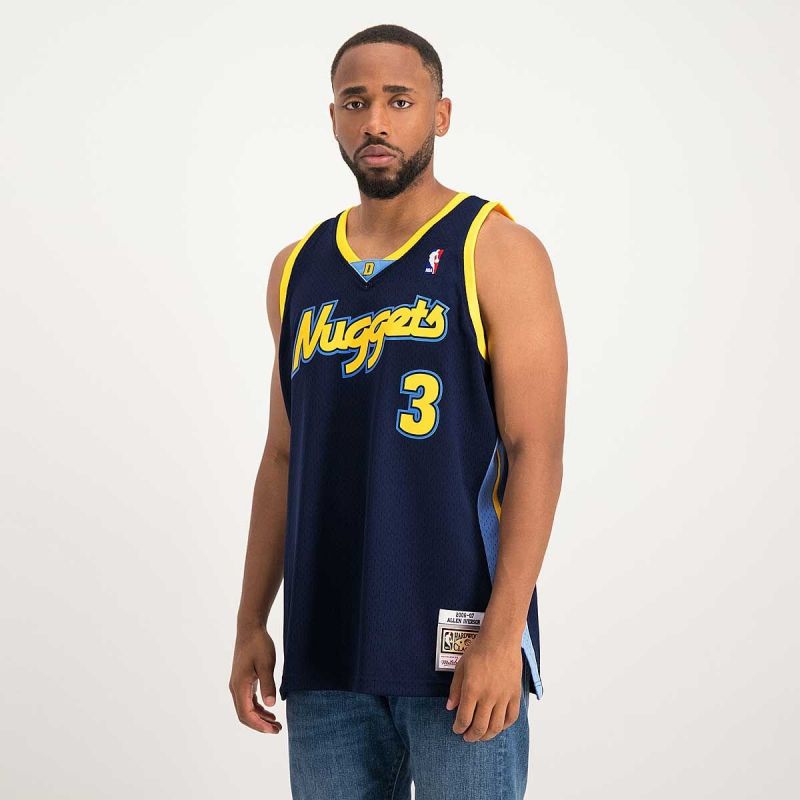 Mitchell & Ness NBA Swingman Denver Nuggets Allen Iverson T-shirt SMJY4205-DNU06AIVASBL - Sportmania.hu