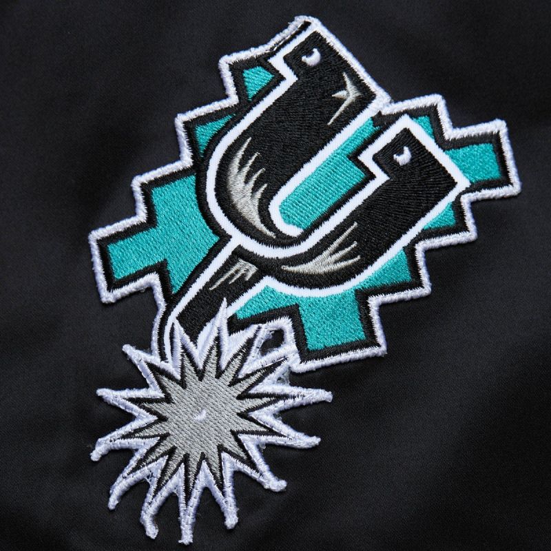 Mitchell &amp; Ness Lightweight Satin Bomber San Antonio Spurs M Jacket Sjkt6599-sasyypppblck - Sportmania.hu