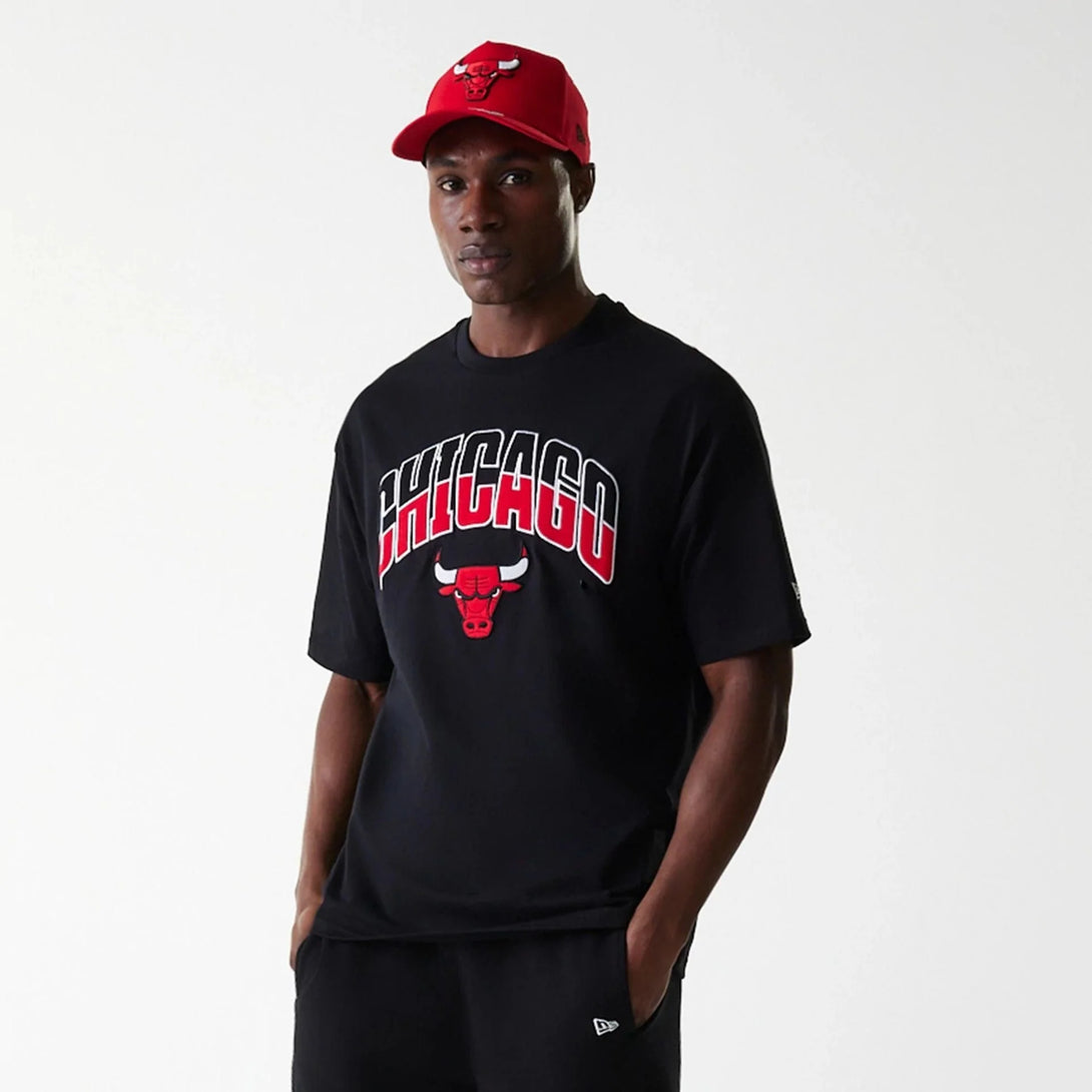 New Era Chicago Bulls NBA Arch Graphic Black Oversized póló - Sportmania.hu