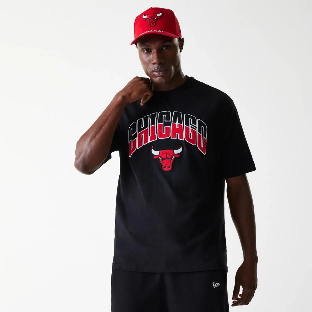New Era Chicago Bulls NBA Arch Graphic Black Oversized póló - Sportmania.hu
